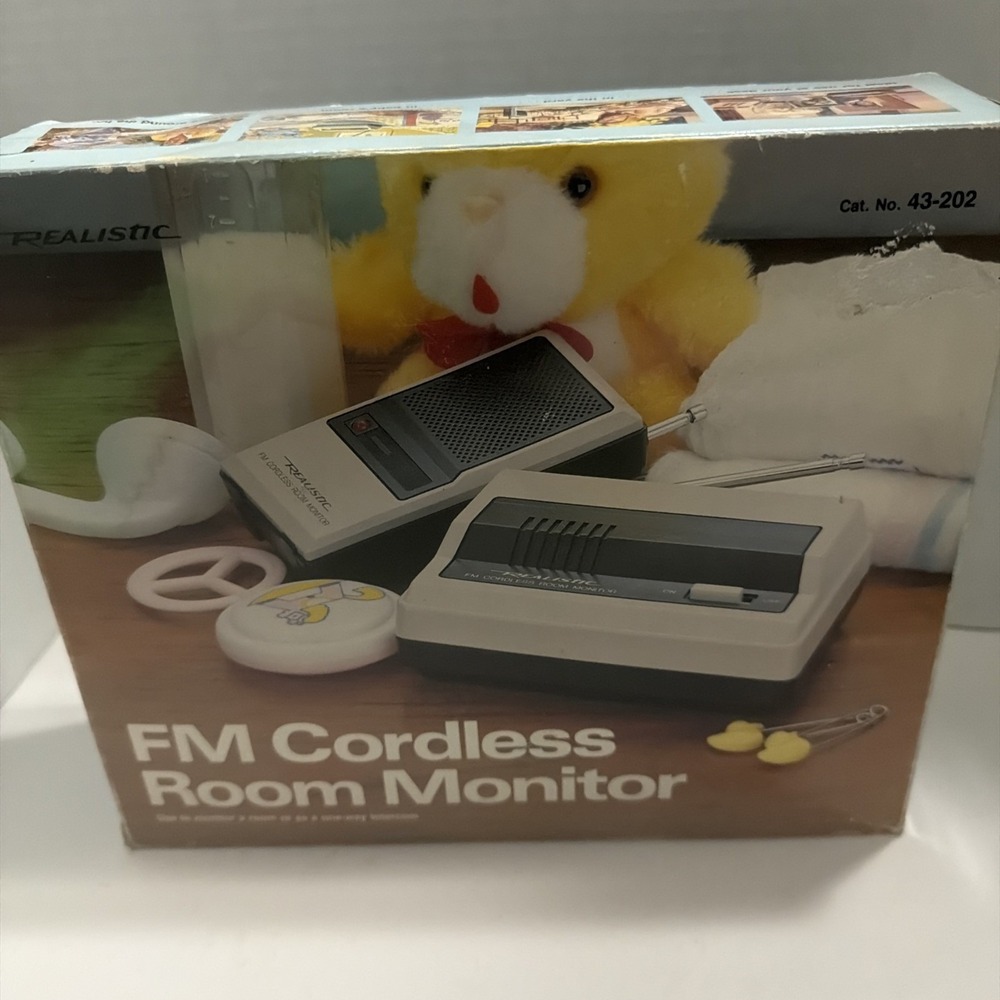 Vintage Realistic FM Cordless Room Monitor Radio Shack 43-202 Intercom System